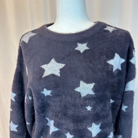 NWT - Simply Southern Fuzzy, Extremely Cozy & Cute Star Sweater. - Picture 2 of 9